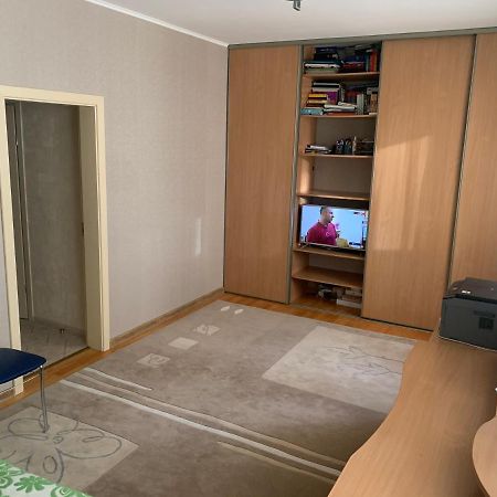 Bright Room Near International Exhibition Centre Kyiv Exterior photo