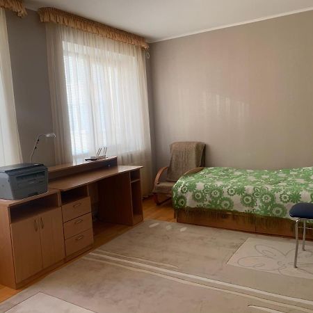 Bright Room Near International Exhibition Centre Kyiv Exterior photo