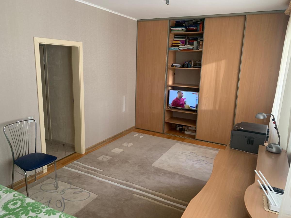 Bright Room Near International Exhibition Centre Kyiv Exterior photo